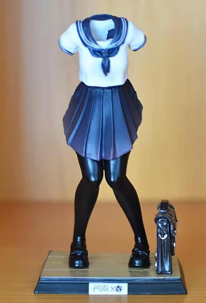 隐形少女 3D打印模型|Invisible Schoolgirl – 3D Print Model
