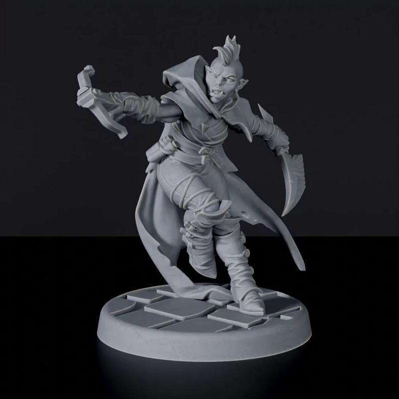 半精灵女性潜行者3D打印模型|Half-Orc Female Rogue B – 3D Print Model